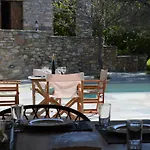 Πανσιόν The House Of 4*