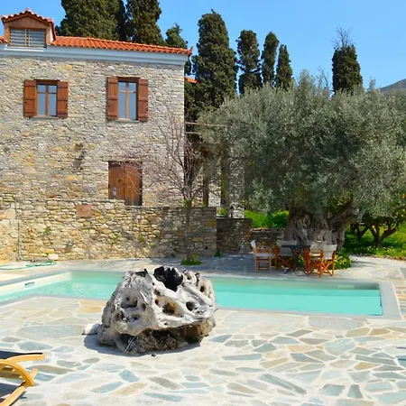 The House Of 4* Nea Styra