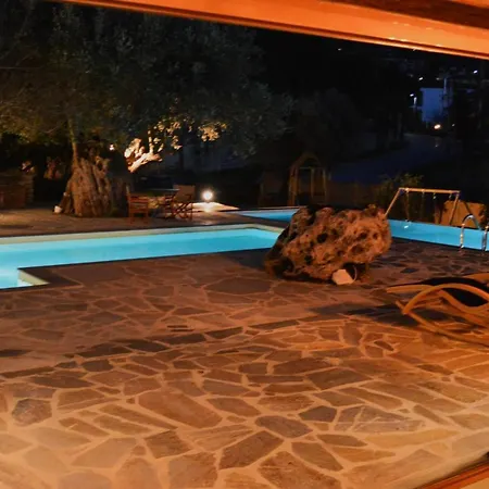 The House Of Penzion Nea Styra