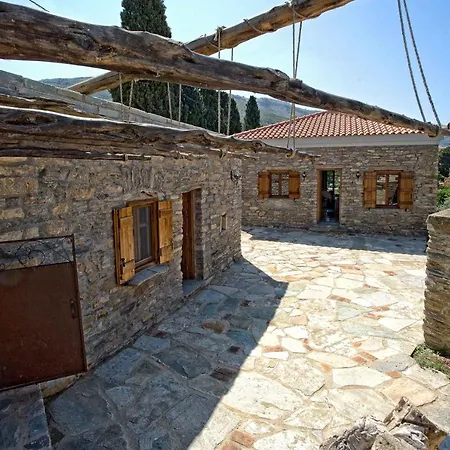 The House Of 4*